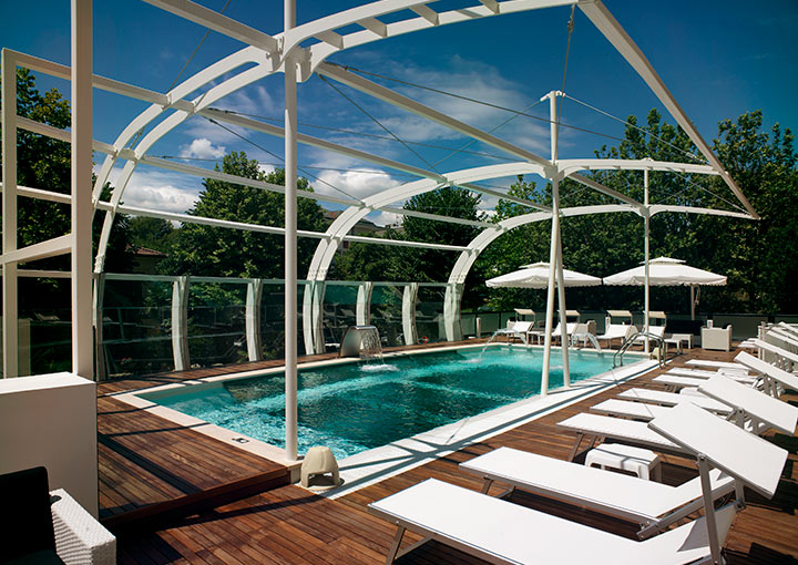 Hotel In Riccione With Suspended Pool Hotel Boemia