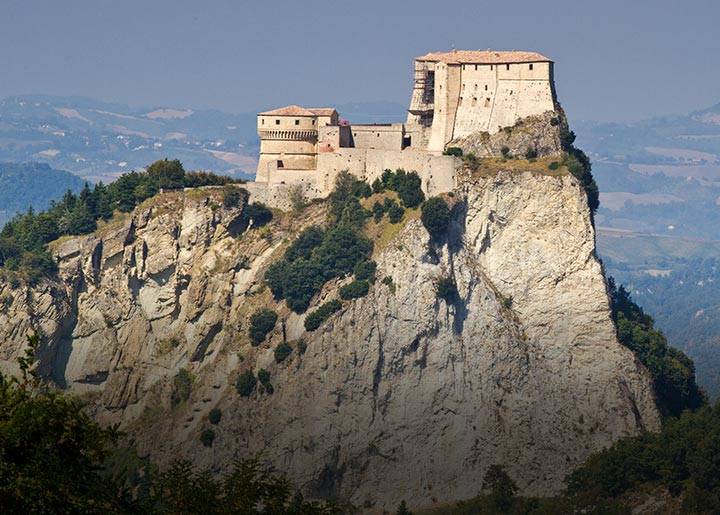 Aus dem Marecchiatal zur Festung von San Leo